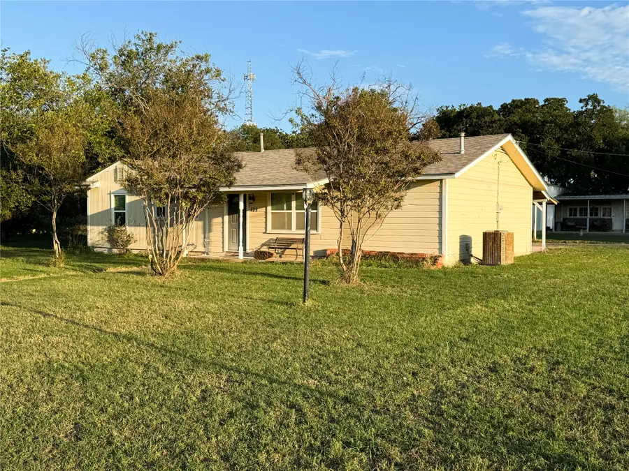 409 W 19th Street, Cisco, TX 76437 - #3