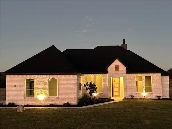 128 Aslan Road, Poolville, TX 76487