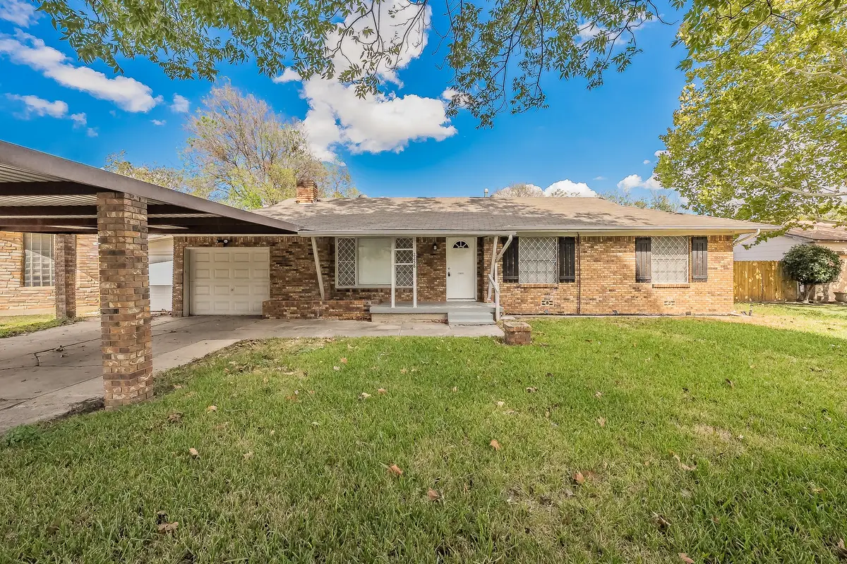 2258 Roberts Cut Off Road, Sansom Park, TX 76114 - #1