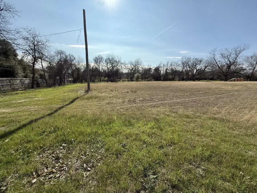 215 S Jim Miller, Dallas, TX 75217 - #2