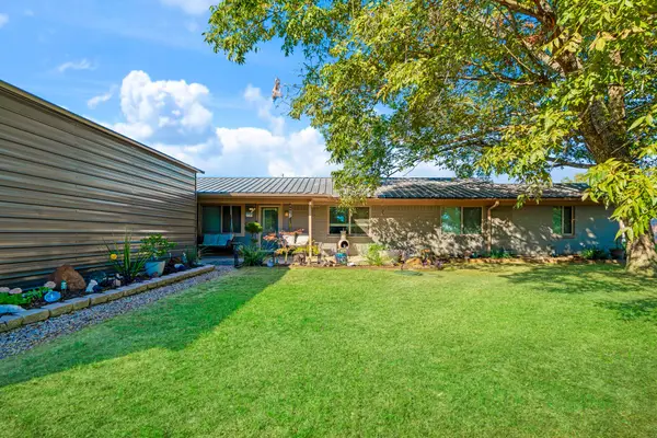 1723 Farm Road 2121, Paris, TX 75462