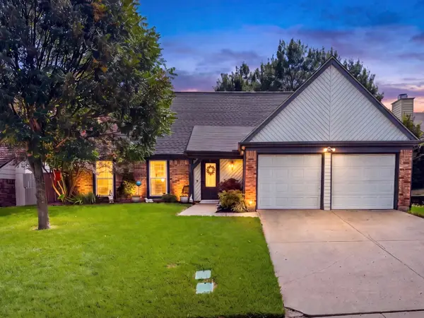 208 Wildbriar Street, Euless, TX 76039