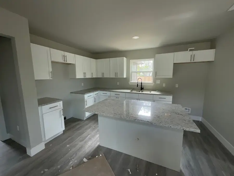 6051 Meandering Road, Fort Worth, TX 76114 - #2