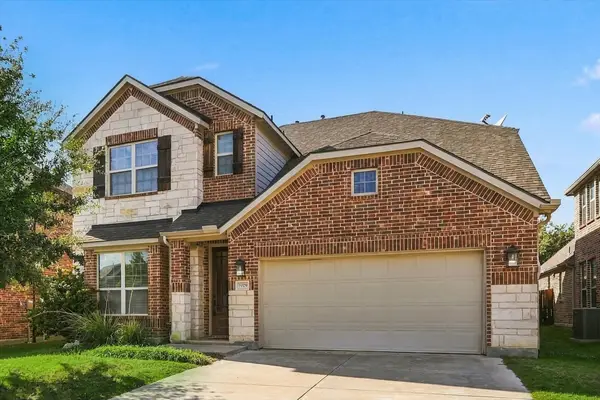15529 Pioneer Bluff Trail, Fort Worth, TX 76262