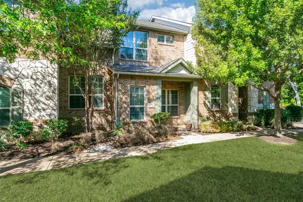 1613 Black Duck Terrace #E, Carrollton, TX 75010
