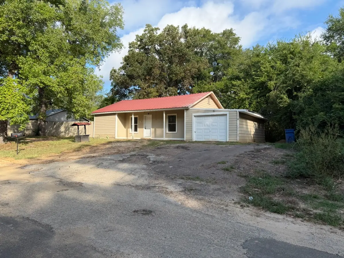 110 E Cate Street, Grand Saline, TX 75140 - #1