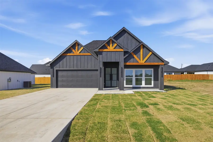101 Connor Circle, Mabank, TX 75147 - #2