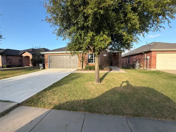 2821 Enchanted Eve Drive, Little Elm, TX 75068