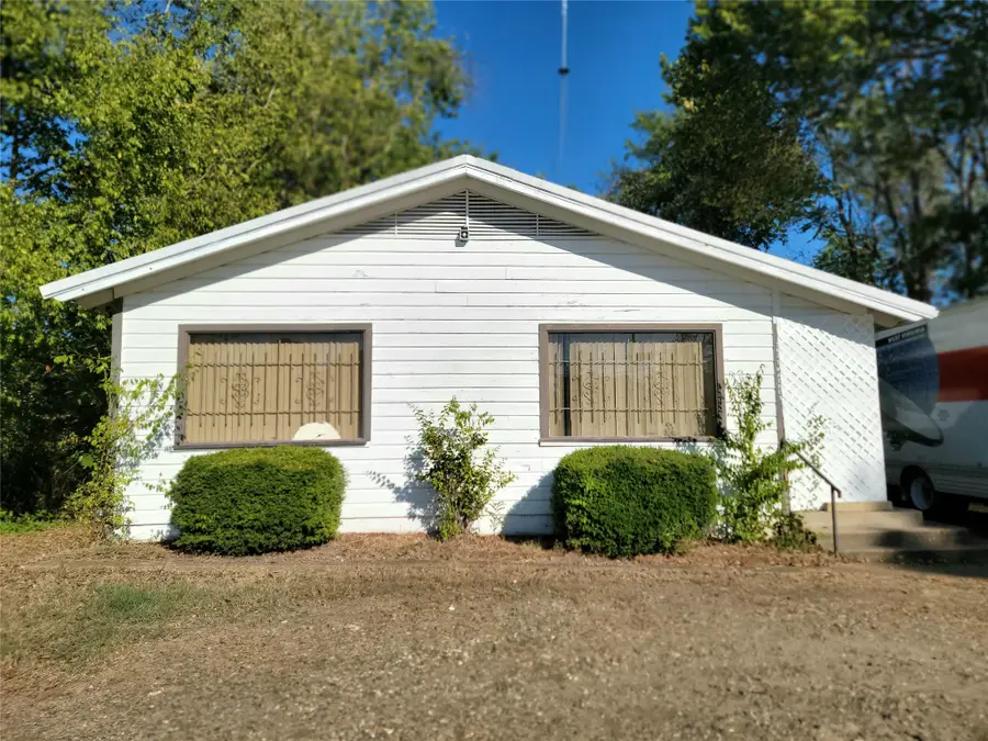 203 S Walnut, Clarksville, TX 75426 - #2