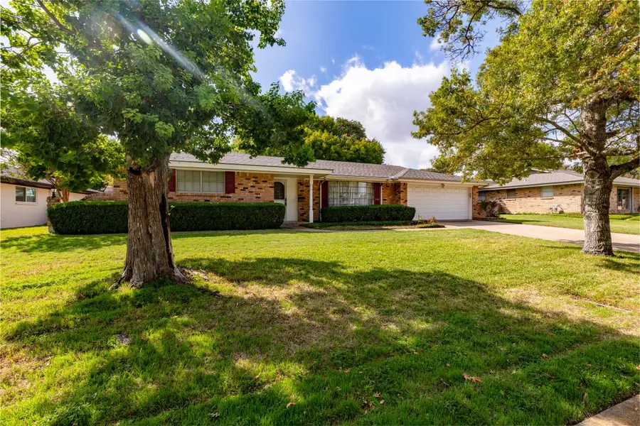 3805 Fenton Avenue, Fort Worth, TX 76133 - #3