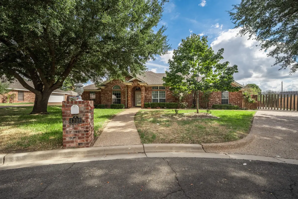 1308 Wentwood Circle, Hewitt, TX 76643 - #1
