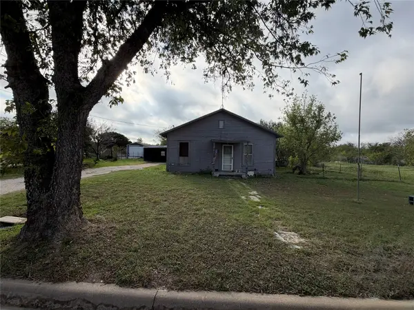 609 E Lumpkin Street, Meridian, TX 76665