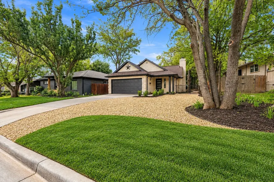 1005 W White Avenue, McKinney, TX 75069 - #2
