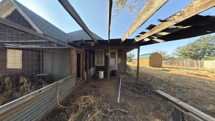 311 S Walton Street, Roby, TX 79543 - #2