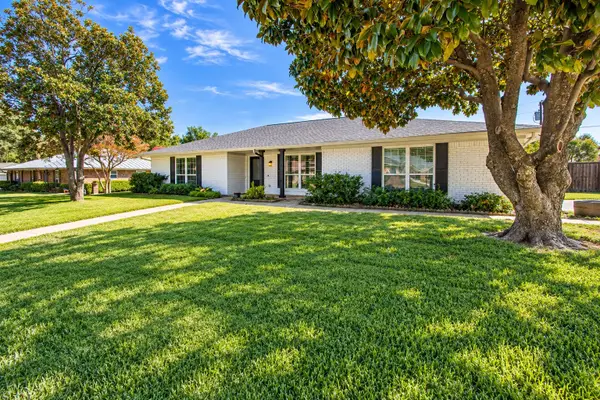 146 Village Estates Drive, Highland Village, TX 75077