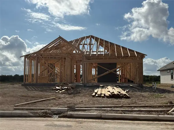 116 Jenjira Way, McGregor, TX 76657