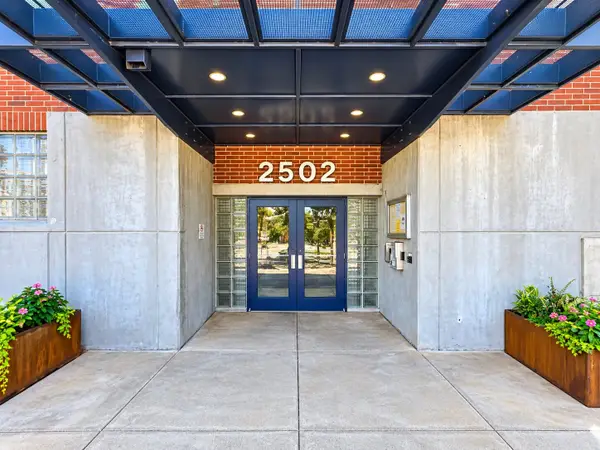 2502 Live Oak Street #110, Dallas, TX 75204