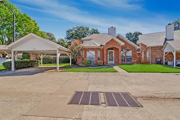 2880 Inniswood Circle, Arlington, TX 76015