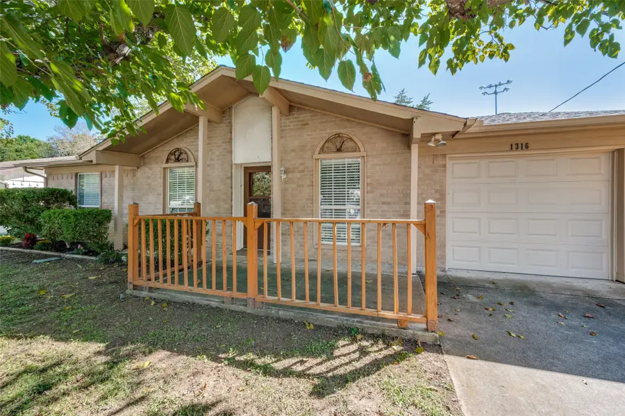 1316 Saturn Drive, Cedar Hill, TX 75104 - #2