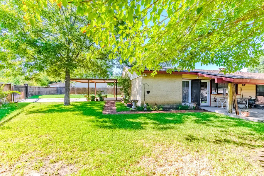 709 Echo Drive, Grand Prairie, TX 75052 - #3