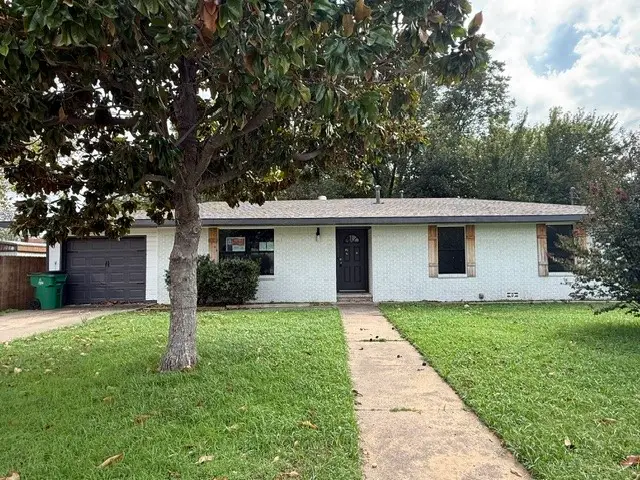 1109 Nugent Street, Bowie, TX 76230 - #1