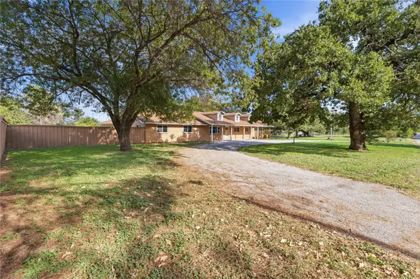 1822 Vine Street, Brownwood, TX 75801