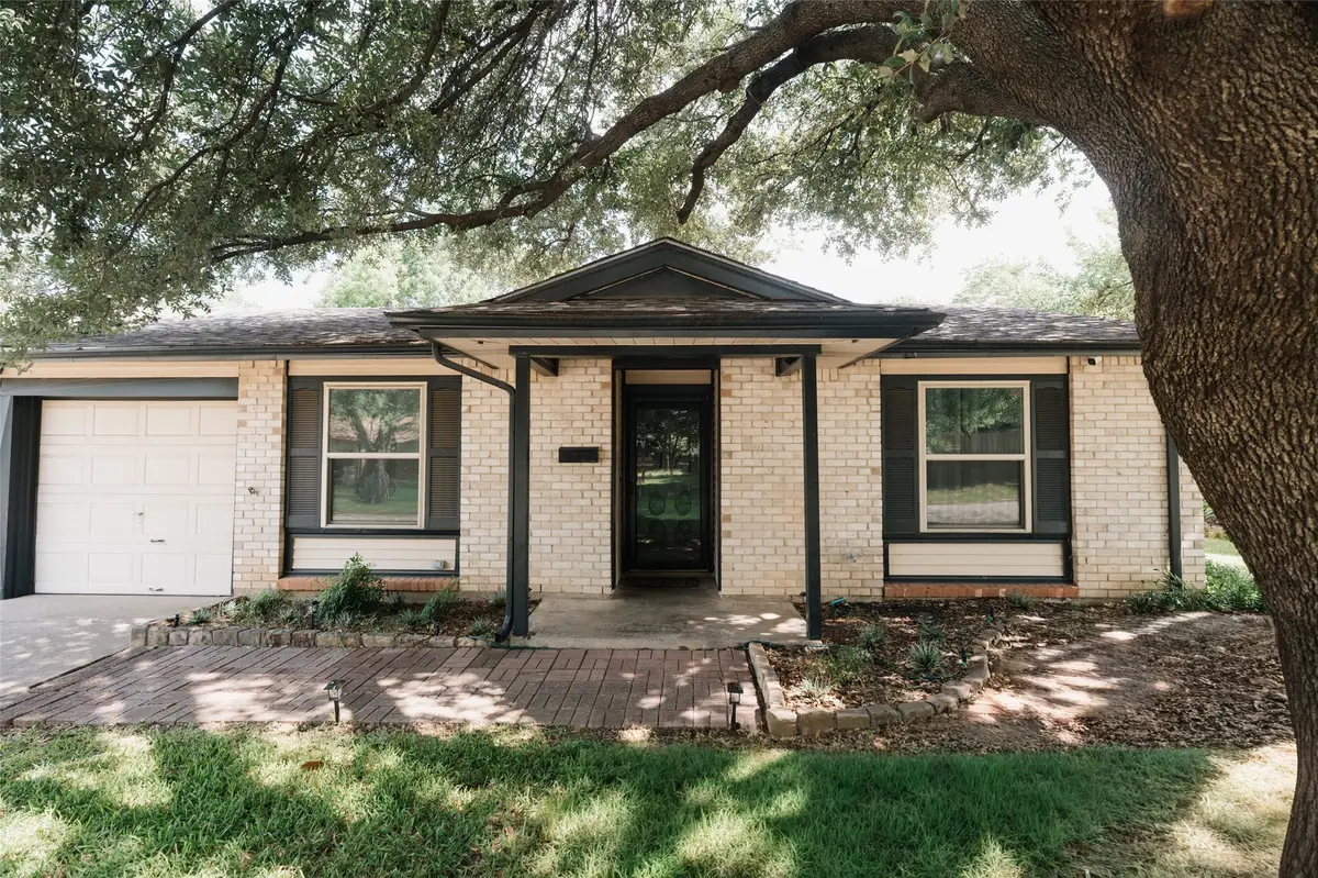 311 Town Creek Drive, Euless, TX 76039 - #1