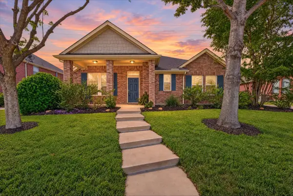 5717 Southern Hills Drive, North Richland Hills, TX 76180