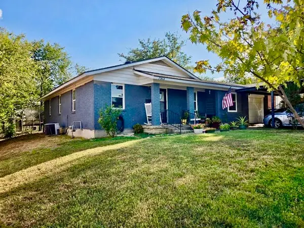 7933 Tumbleweed Trail, White Settlement, TX 76108