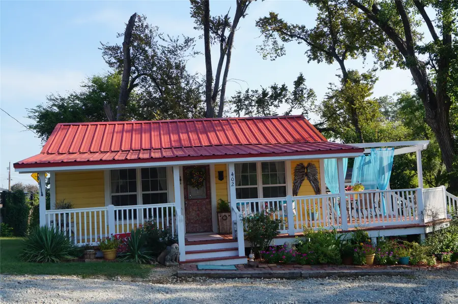 402 E College St, Canton, TX 75103 - #3