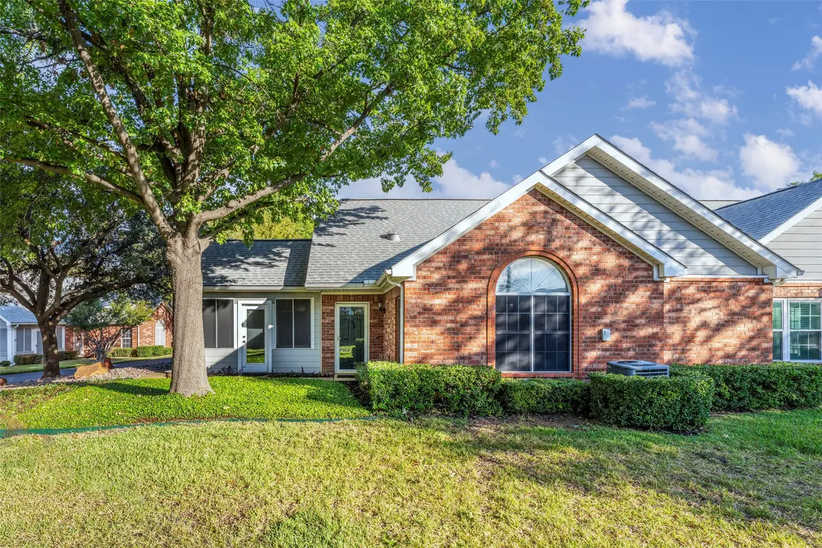 807 Cara Lane, Arlington, TX 76012 - #1