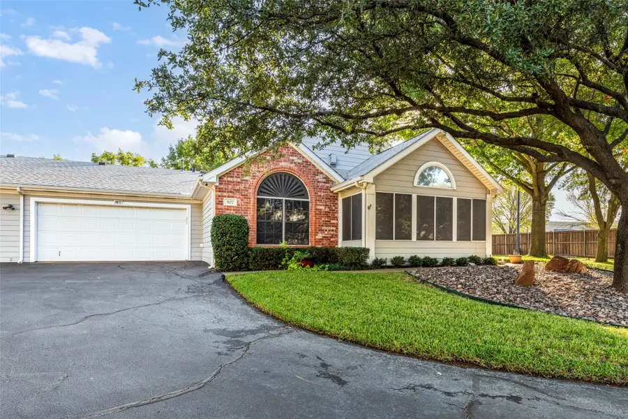 807 Cara Lane, Arlington, TX 76012 - #2