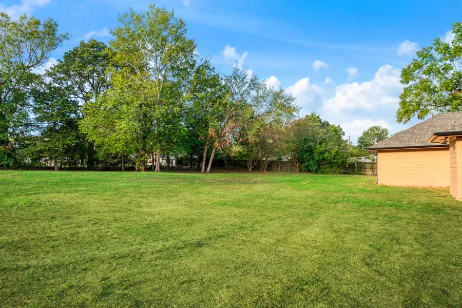 3820 Lakeshore Drive, Paris, TX 75462 - #2