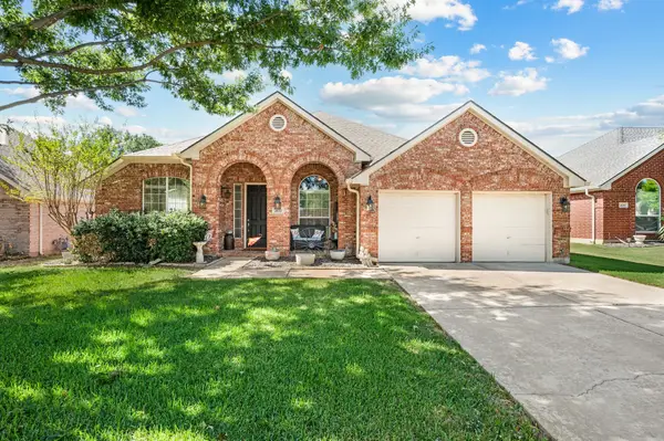 2632 Morgan Ann Avenue, Mansfield, TX 76063