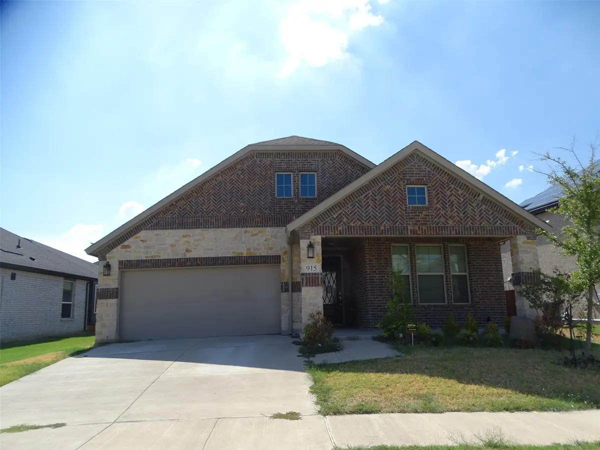 915 Hawthorn Lane, Mansfield, TX 76063 - #1