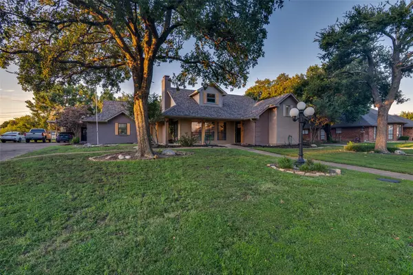 2209 Vicksburg Drive, Sachse, TX 75048