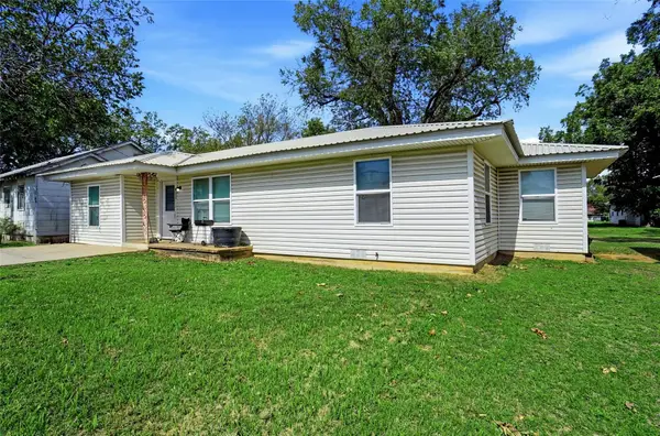104 E 3rd Street, Keene, TX 76059