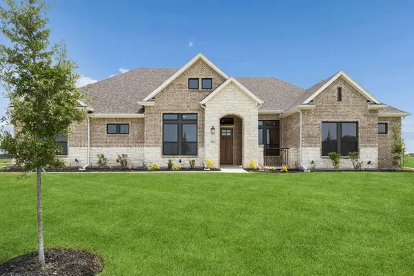 151 Quiet Waters Way, Waxahachie, TX 75165