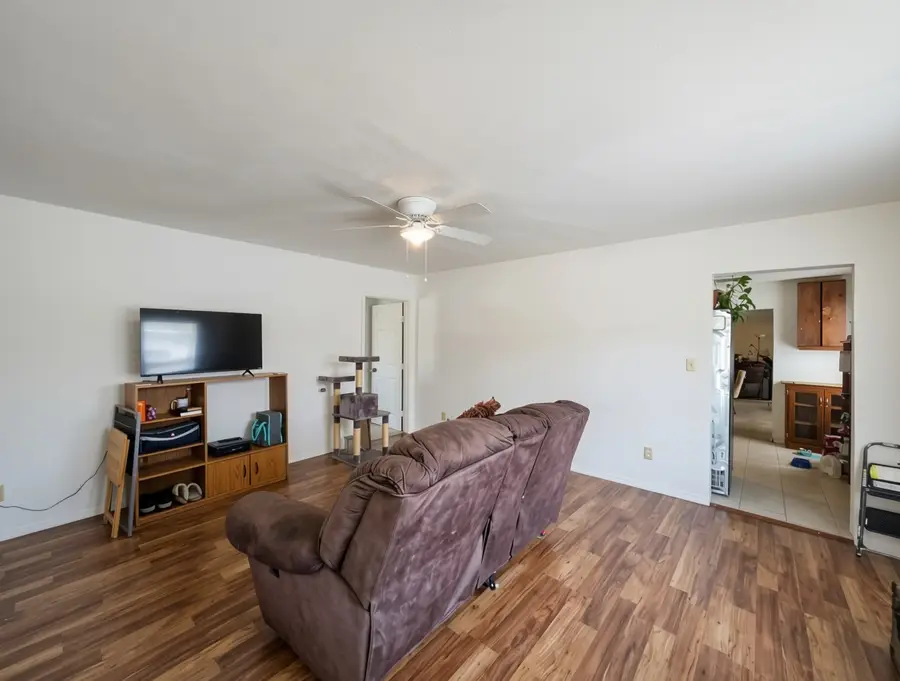 514 N Ellis Street, Groesbeck, TX 76642 - #3
