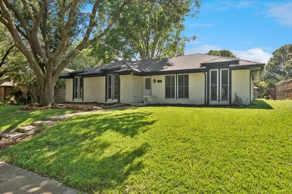 1704 Papeete Drive, Plano, TX 75075