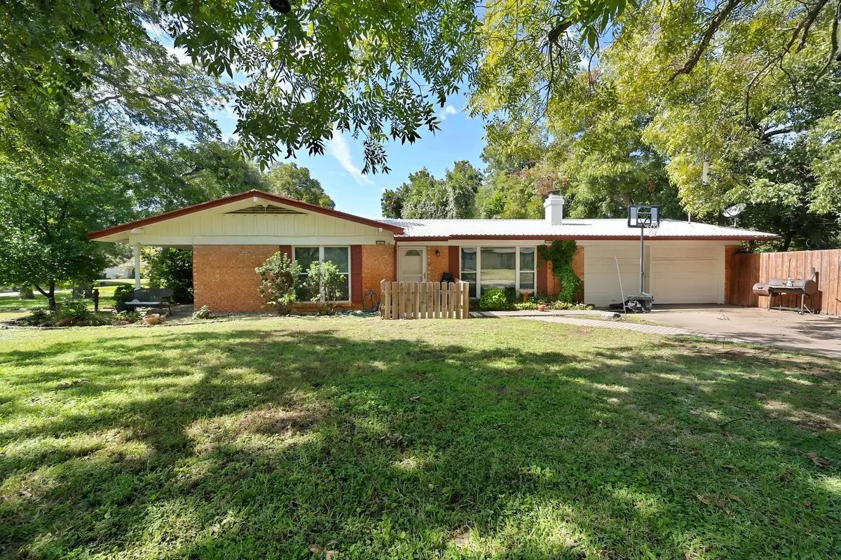 1703 Nueces Trail, Arlington, TX 76012 - #1
