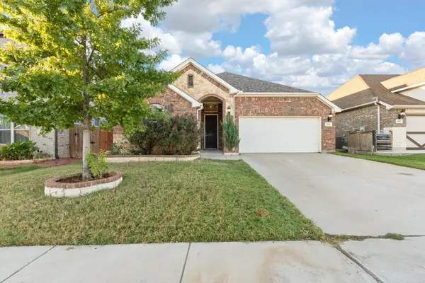 541 White Bud Lane, Fort Worth, TX 76131
