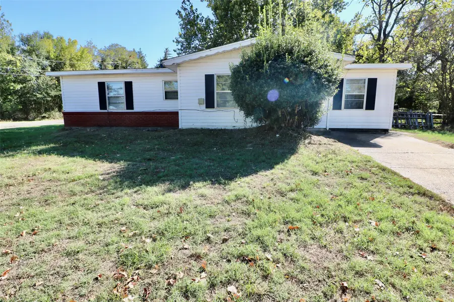 2490 Beverly Drive, Paris, TX 75460 - #2