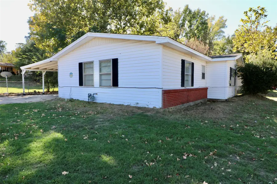2490 Beverly Drive, Paris, TX 75460 - #3