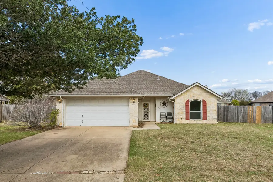 102 Saint James Court, Rhome, TX 76078 - #2