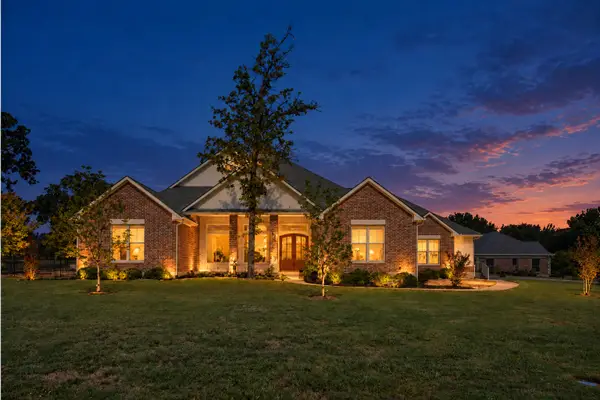 18076 Country Club Drive, Kemp, TX 75143