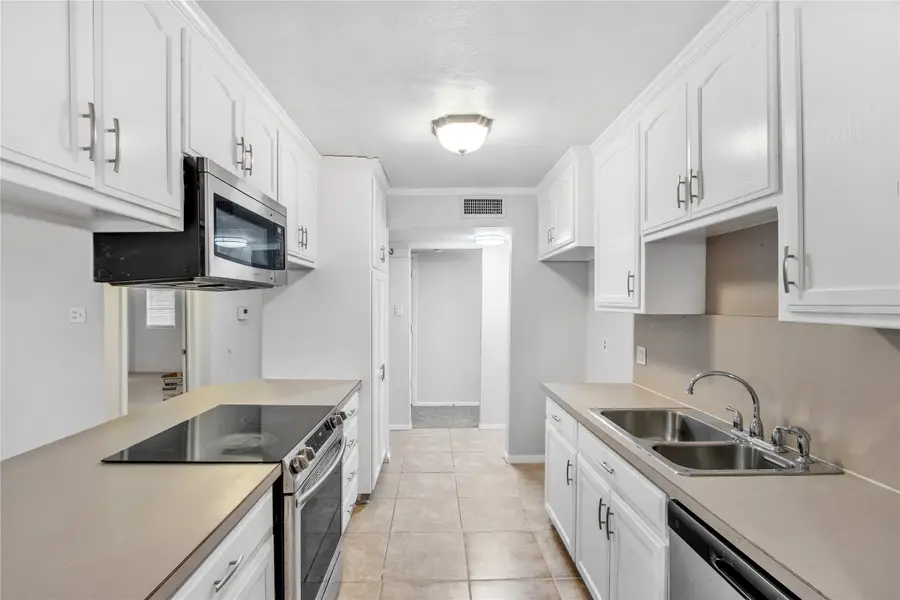 1714 Granada Drive, Arlington, TX 76014 - #3