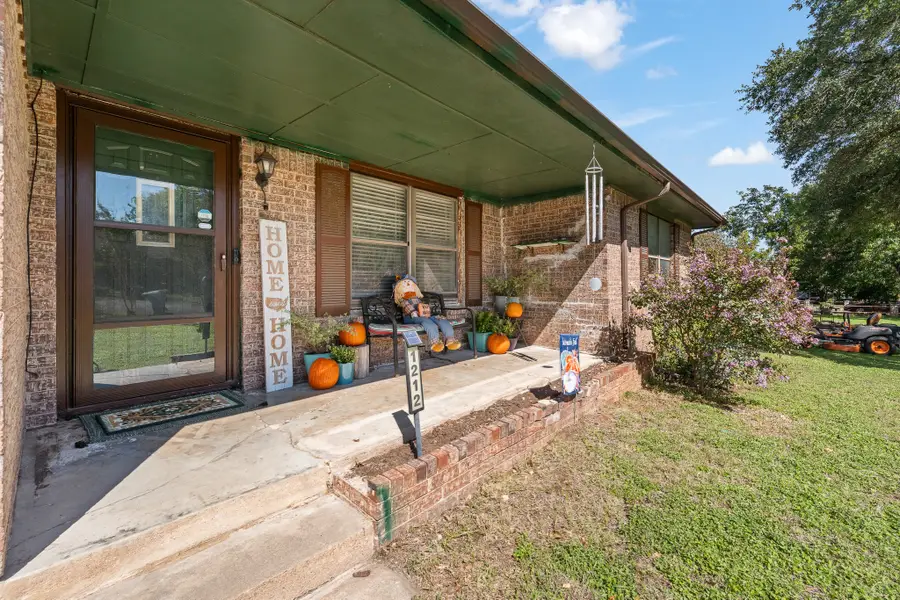 1212 Briarwood Drive, Cleburne, TX 76033 - #2