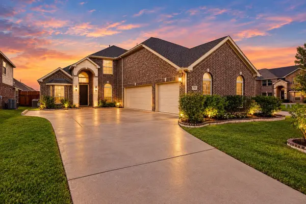 7311 Padilla, Grand Prairie, TX 75054