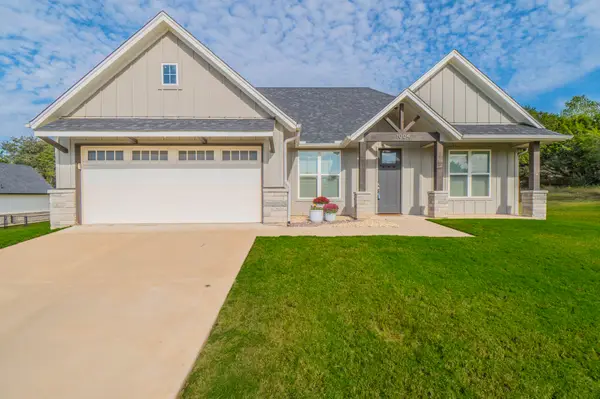 1004 Mojave Trail, Granbury, TX 76048